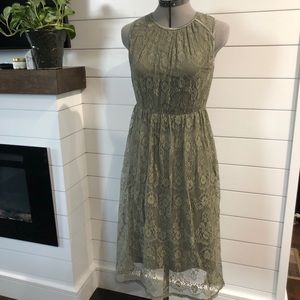 Forever 21 Sage Green Lace Dress size S